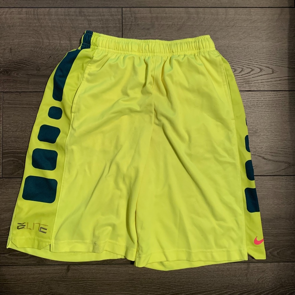 Boys Nike Elite Shorts--Size Large